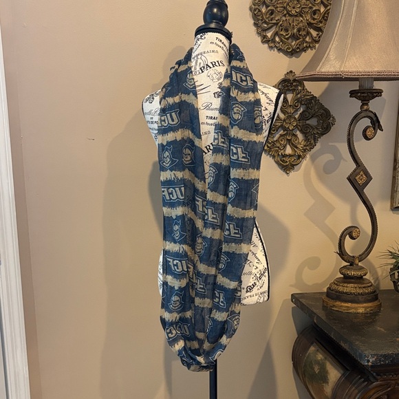 *UCF black & brown sheer infinity scarf - Picture 3 of 5